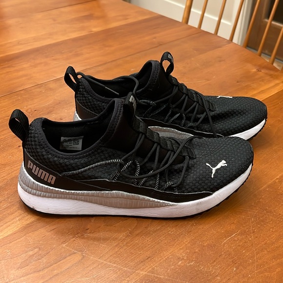 Puma shoes👟 - Picture 1 of 10